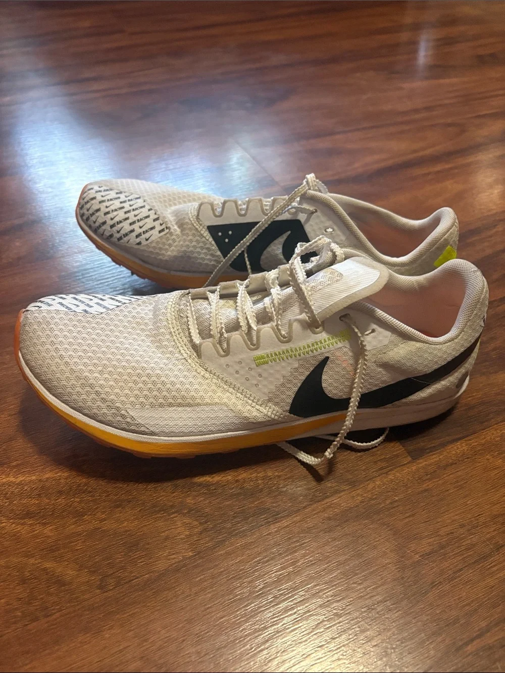 Nike Men’s Rival XC 6 Lightweight Running spikes- White/Black/orange
